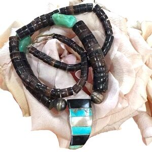 HORN Turqoise‎ White Black Bead Necklace